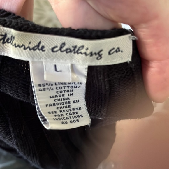 Telluride Clothing Co  Black  v-neck long sleeve ribbed sweater - Picture 7 of 15